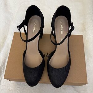 Brand new sparkle Le Chateau Black Women's Heels